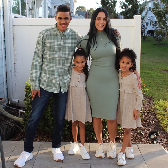 Meet your Posher, Sasha ❤️ - Picture 10 of 10